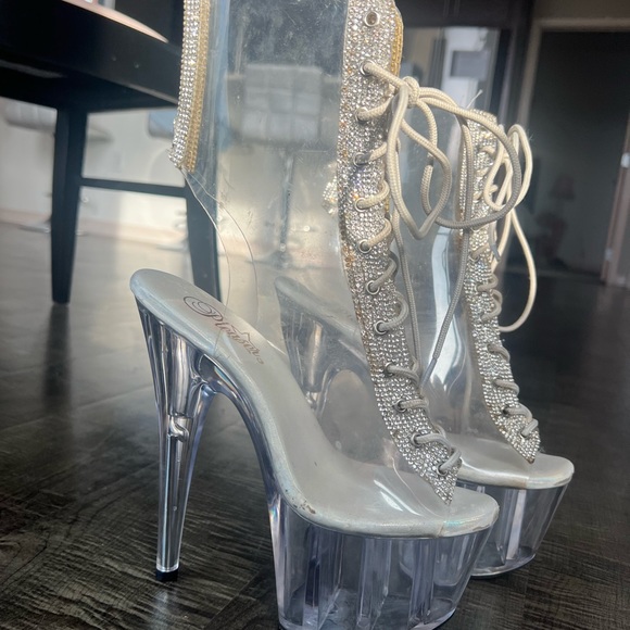 Pleaser’s Adore-1016C-2 7” Clear lace up ankle boots. - Picture 3 of 8